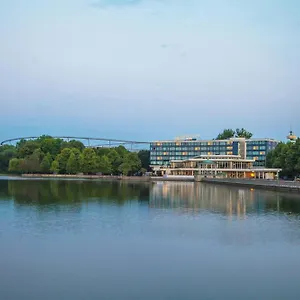 courtyard-by-marriott-hannover-maschsee.hannover-hotel.net/